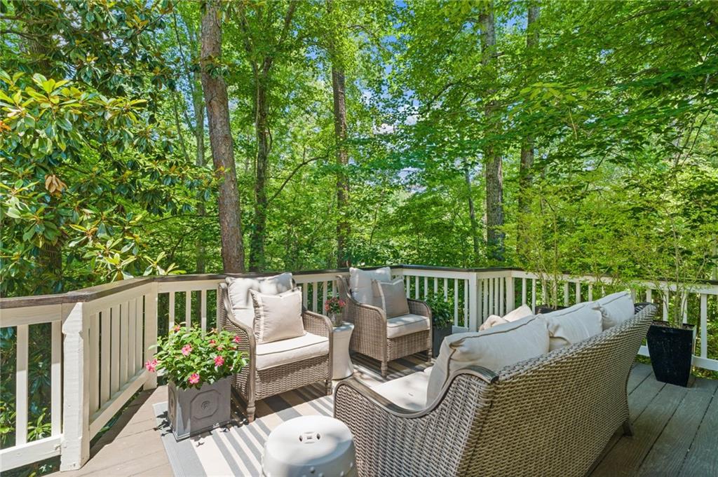 20 Pointe Terrace SE