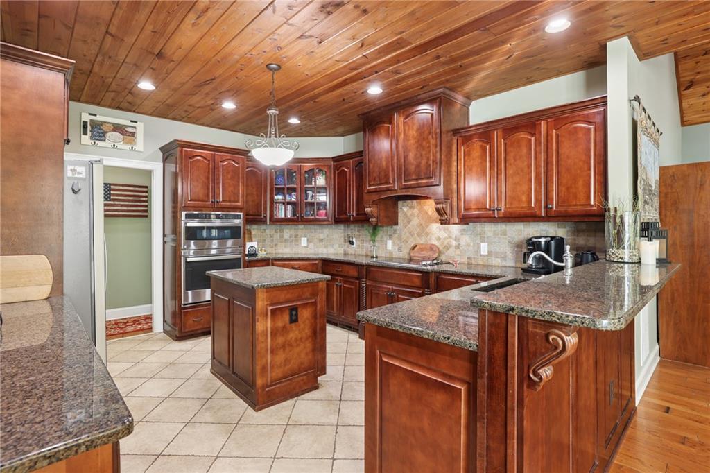 32 Amy Trammel Court