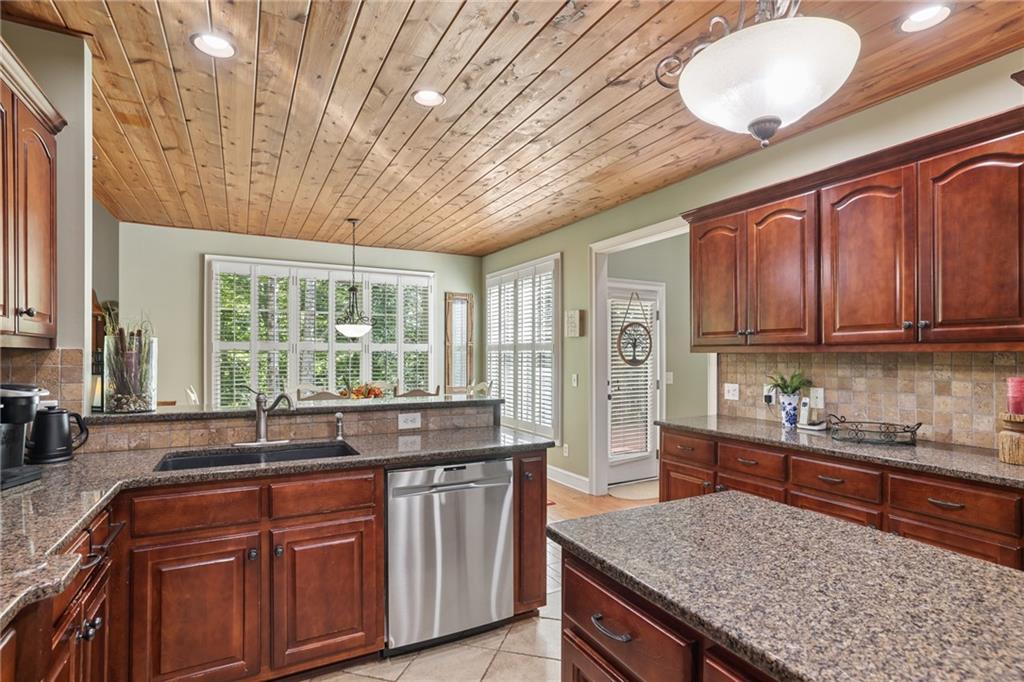 32 Amy Trammel Court
