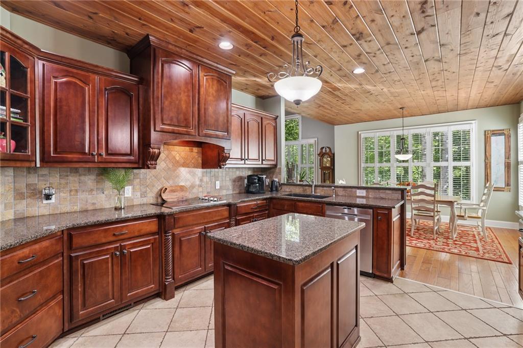 32 Amy Trammel Court