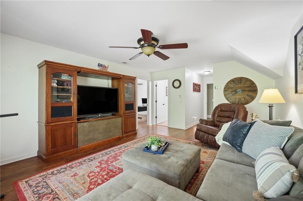 32 Amy Trammel Court