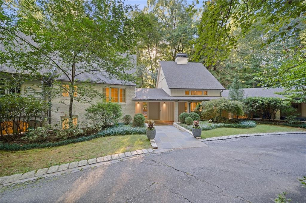 695 W Conway Drive