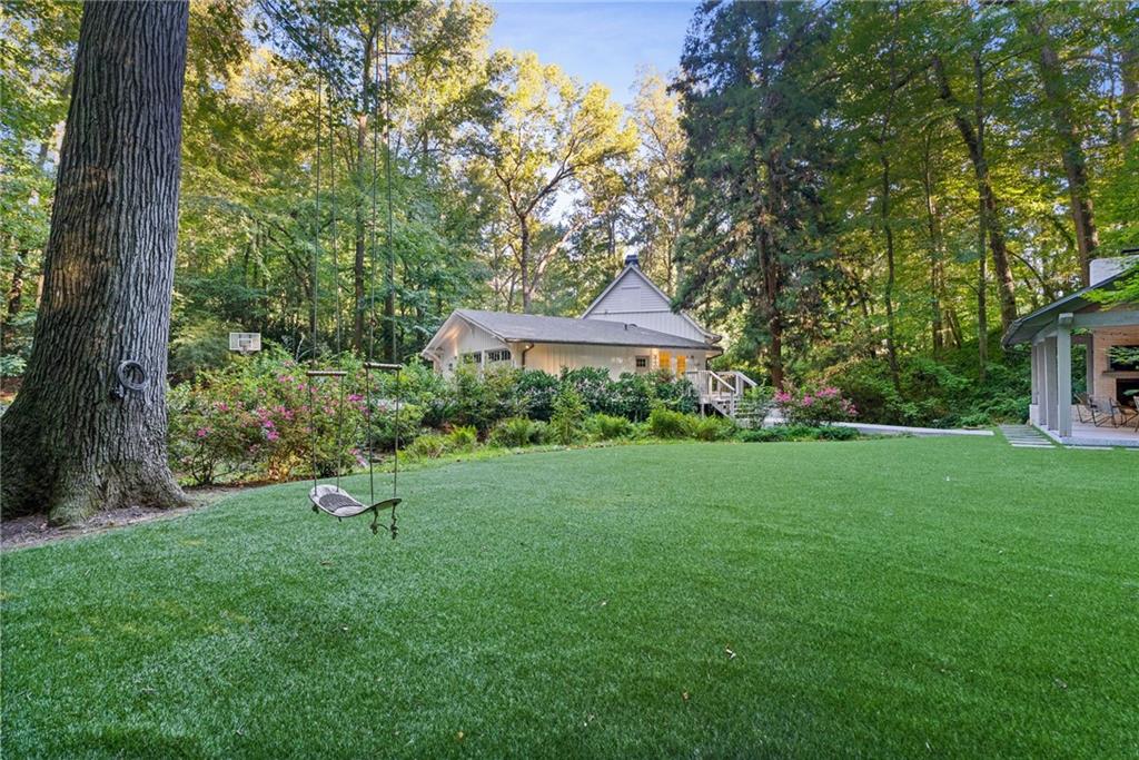 695 W Conway Drive