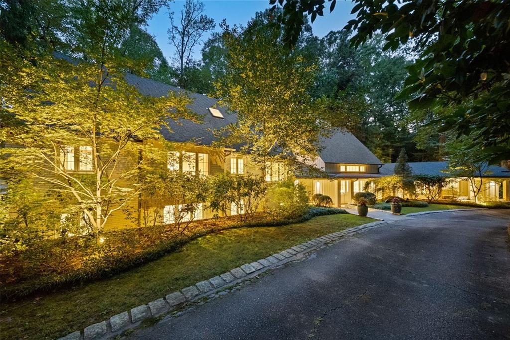 695 W Conway Drive
