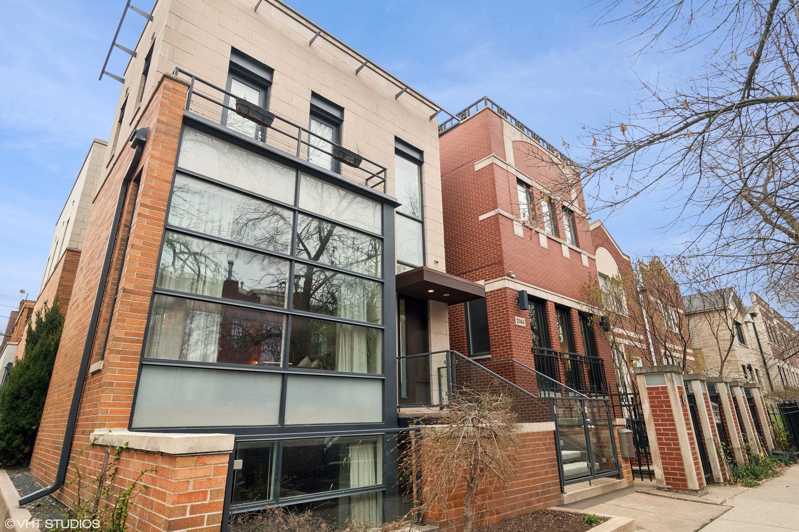2146 W Churchill Street