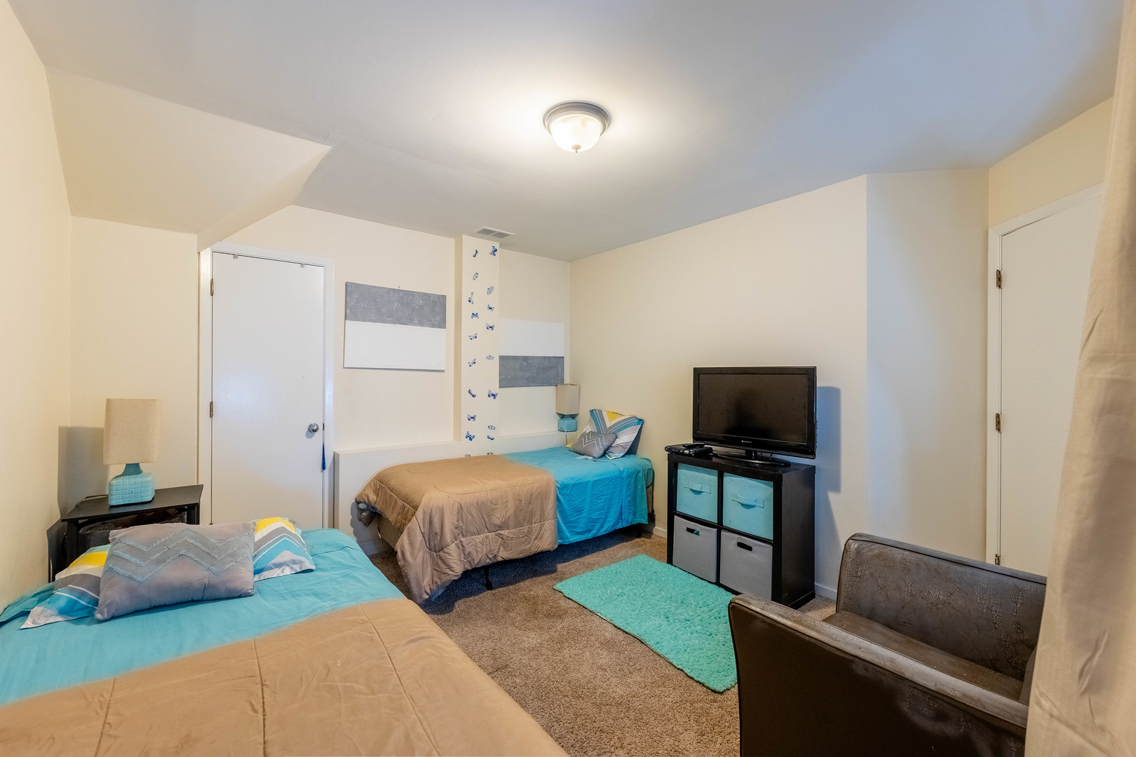 6337 Roosevelt Road Unit: 407