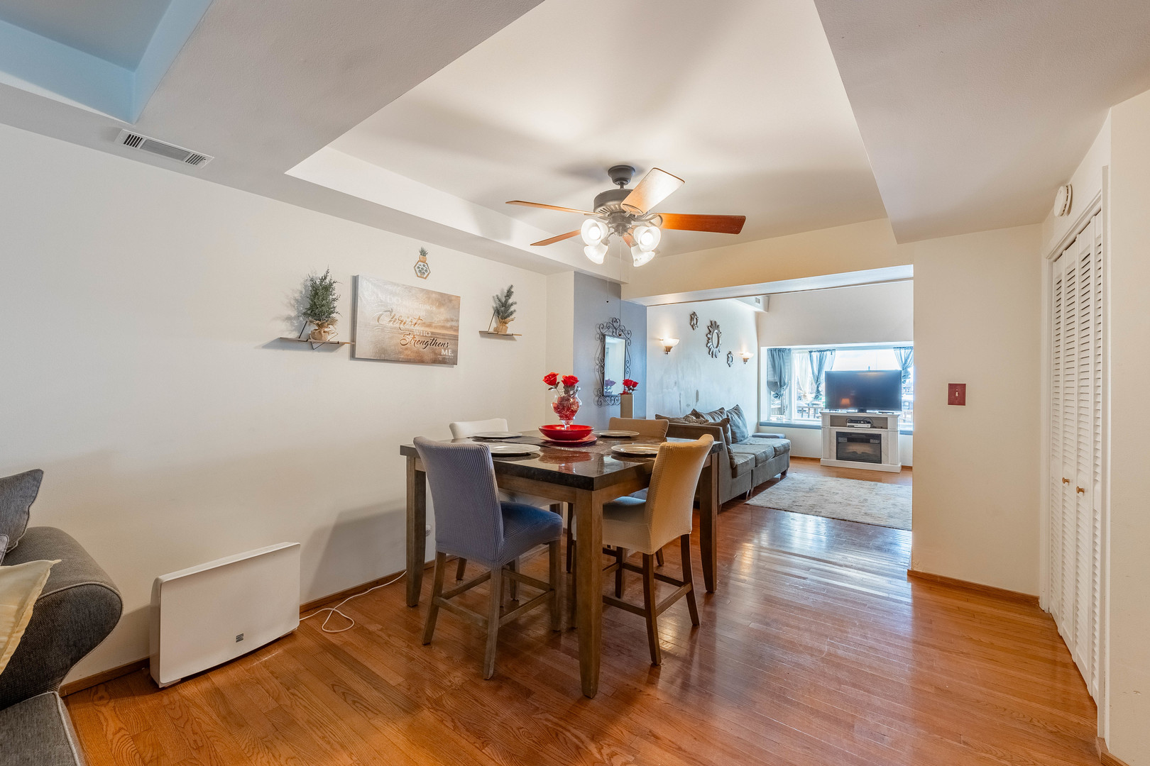 6337 Roosevelt Road Unit: 407