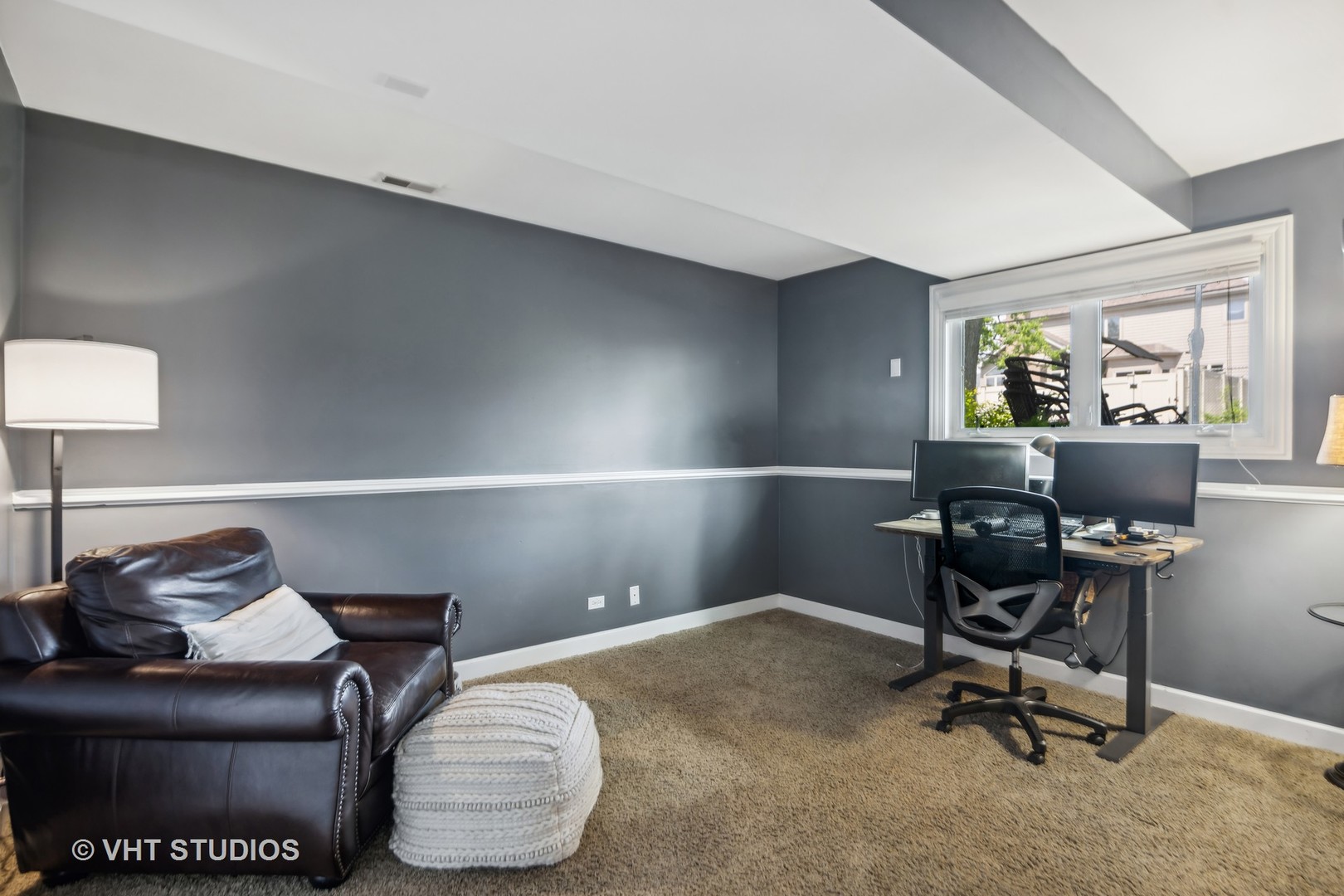 569 W Armitage Avenue