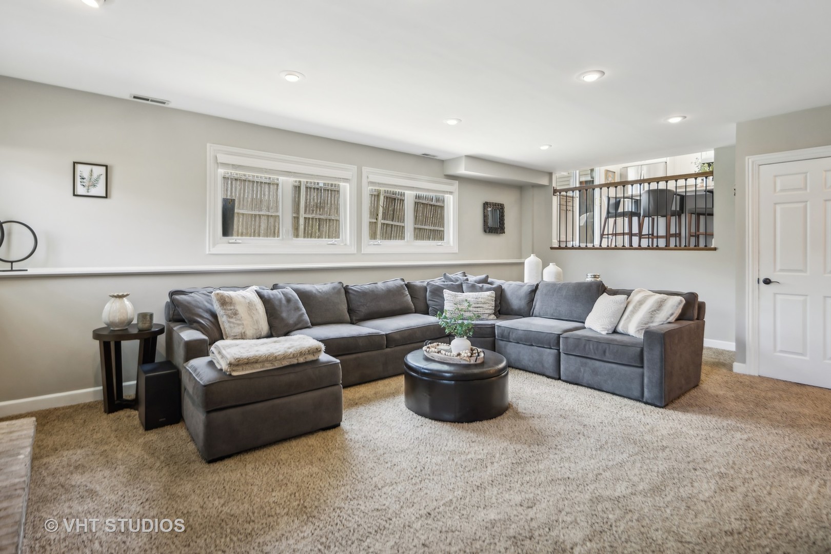 569 W Armitage Avenue