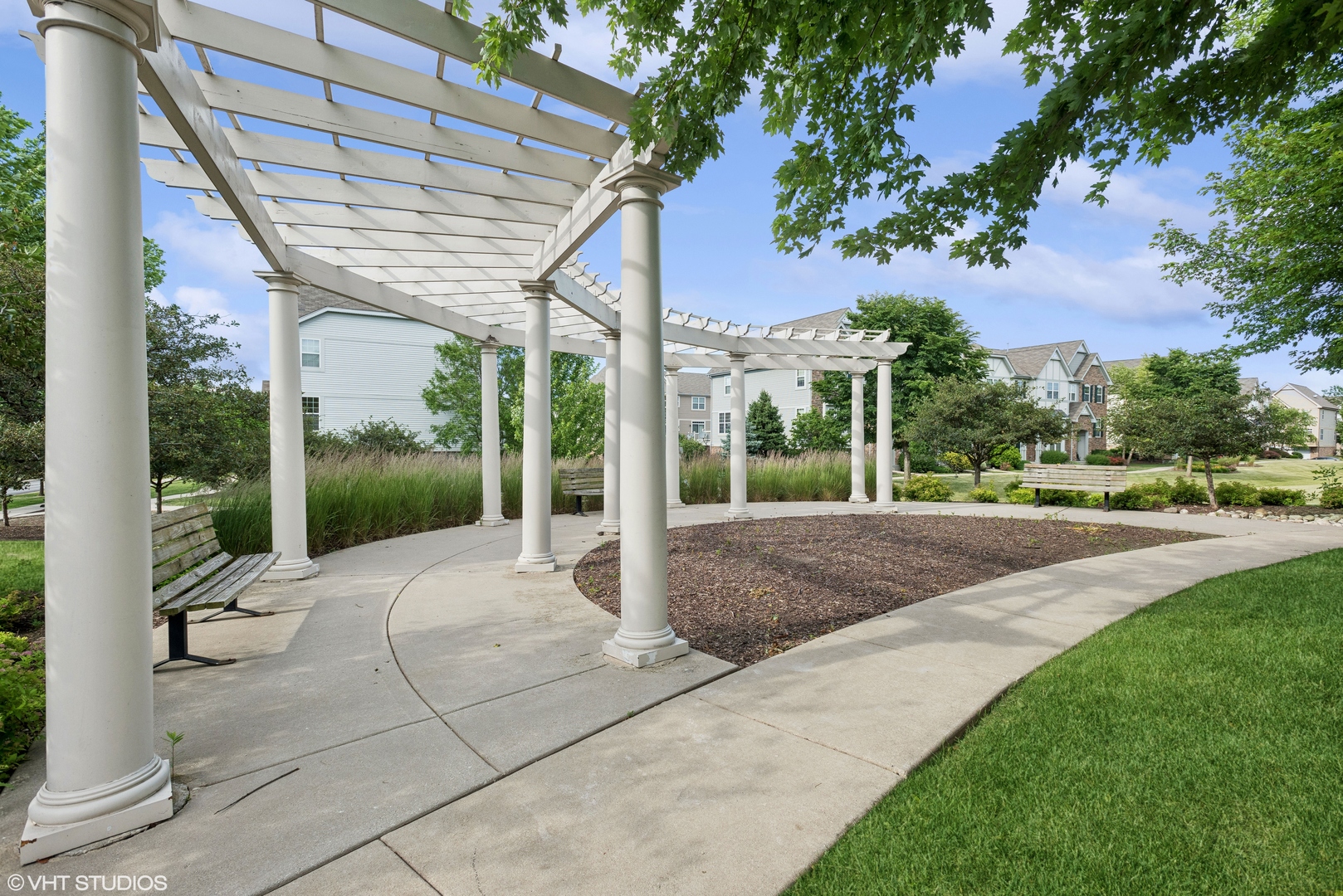 320 Castle Circle