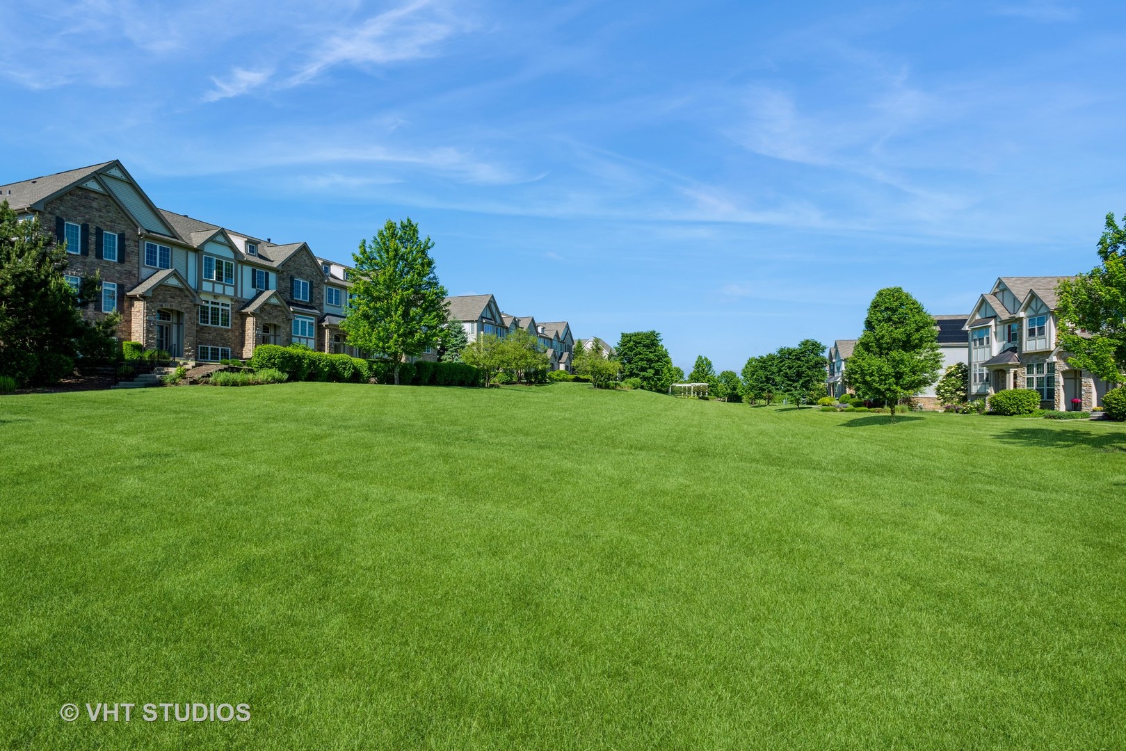 320 Castle Circle