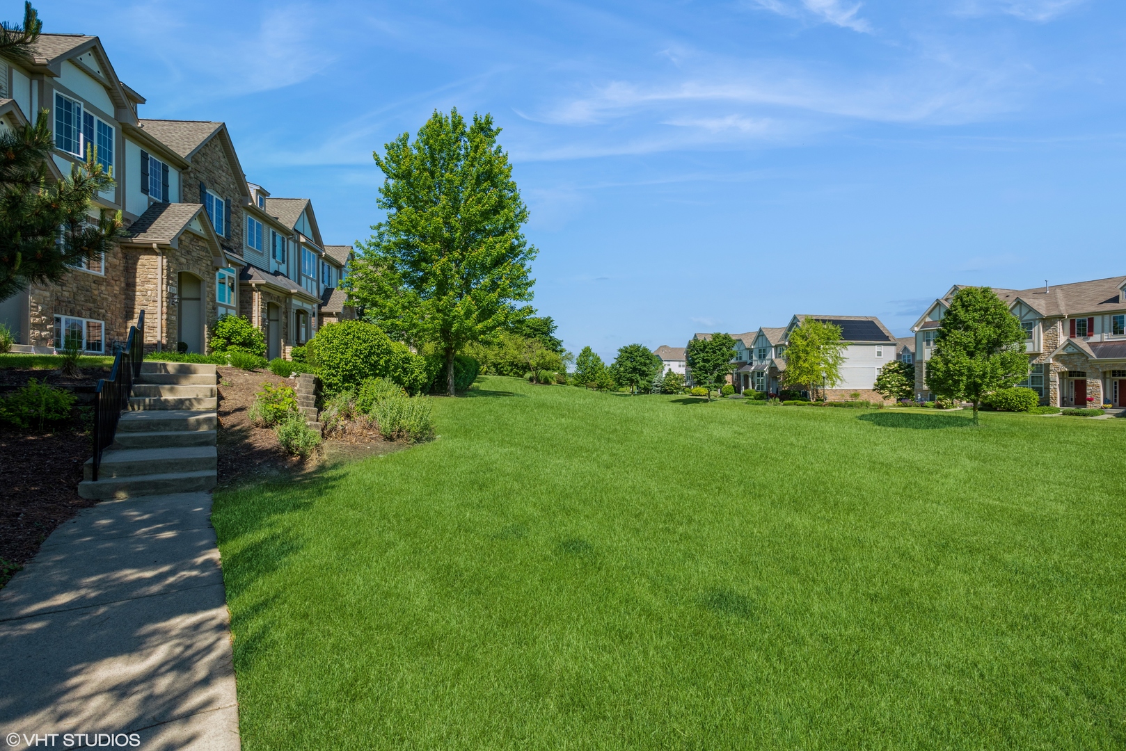 320 Castle Circle