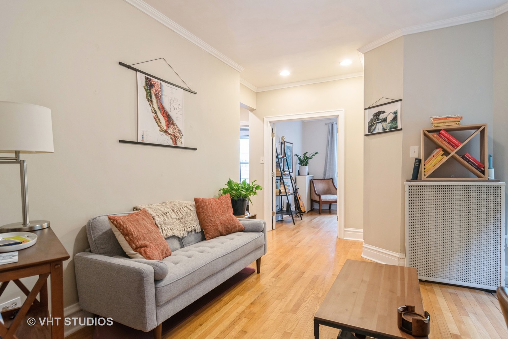 721 W Belden Avenue Unit: 2
