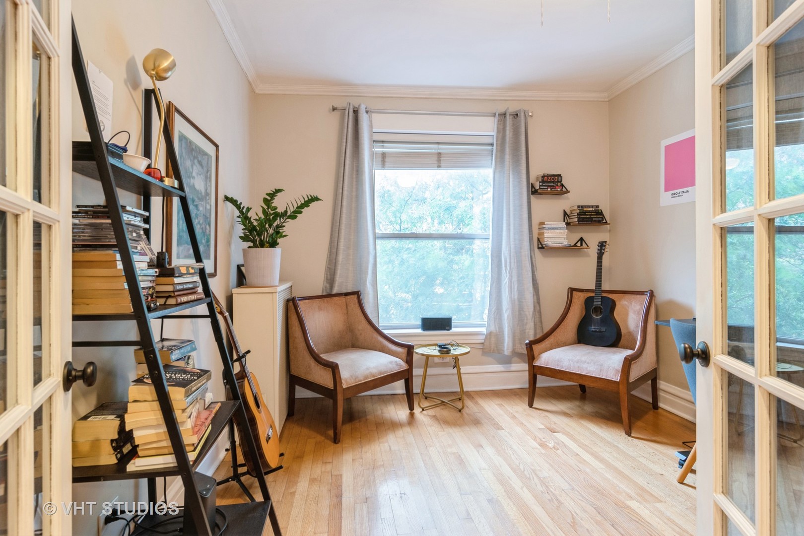 721 W Belden Avenue Unit: 2