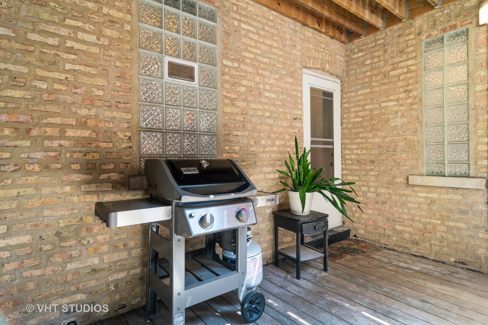 721 W Belden Avenue Unit: 2