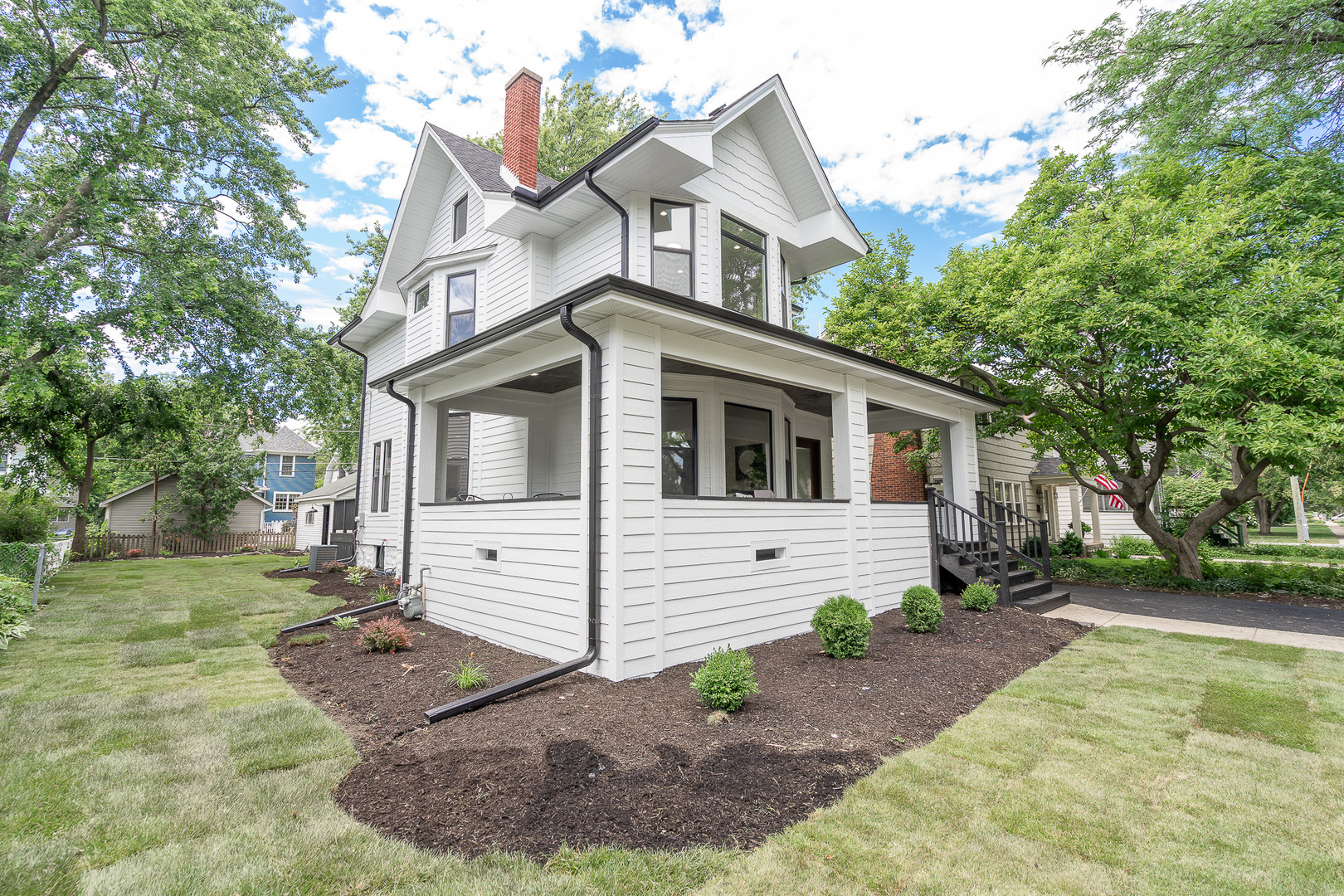 438 N CATHERINE Avenue