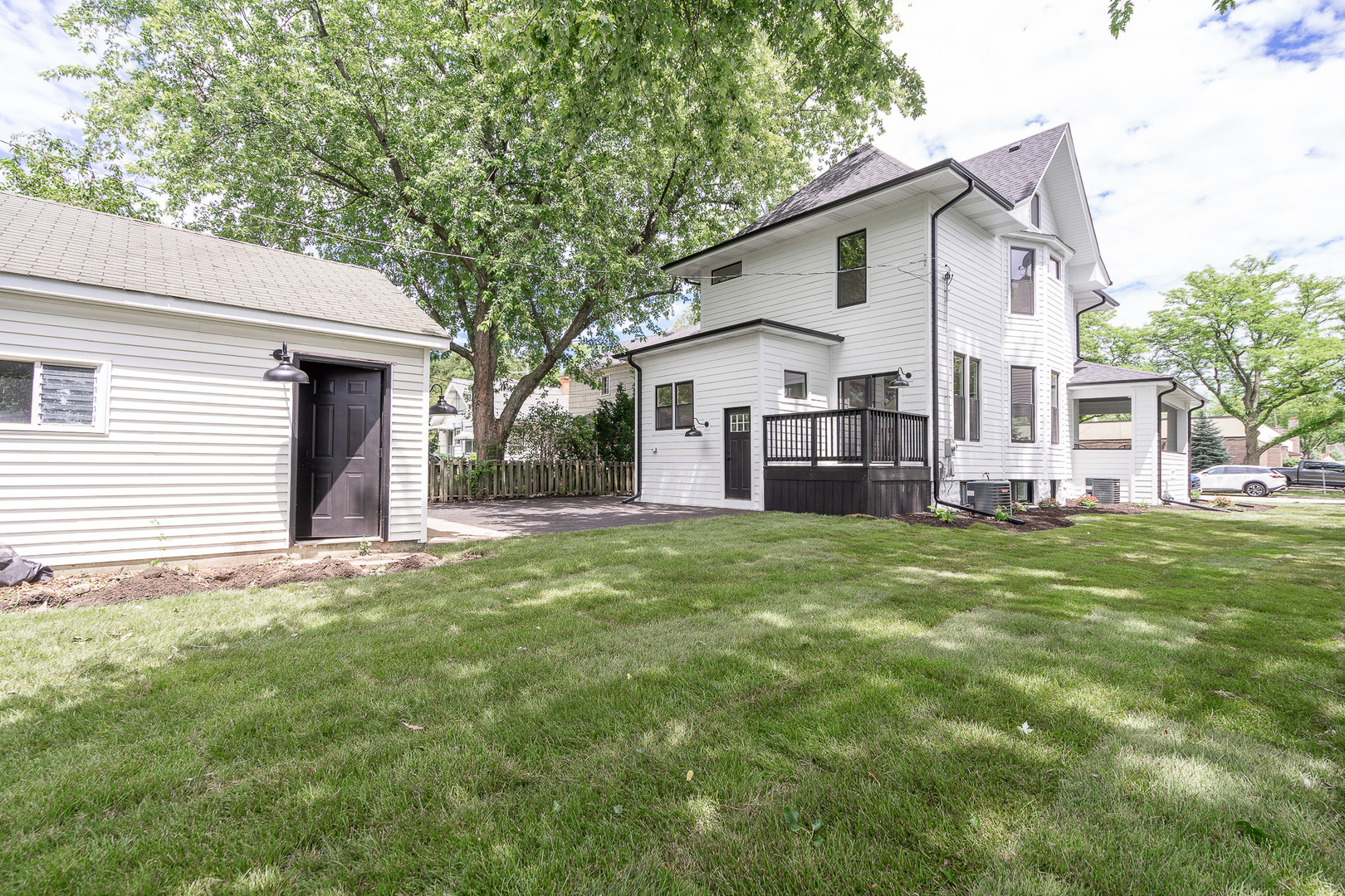 438 N CATHERINE Avenue