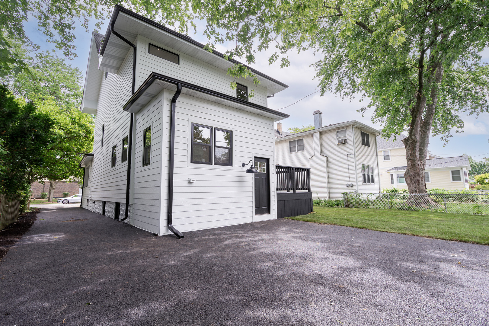 438 N CATHERINE Avenue