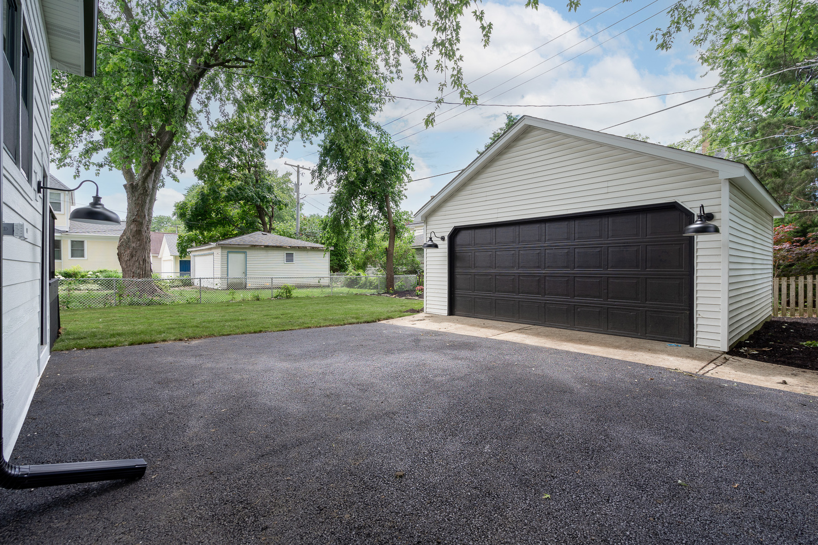 438 N CATHERINE Avenue