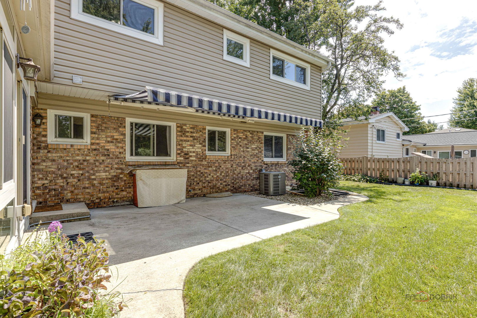724 N Bel Aire Terrace