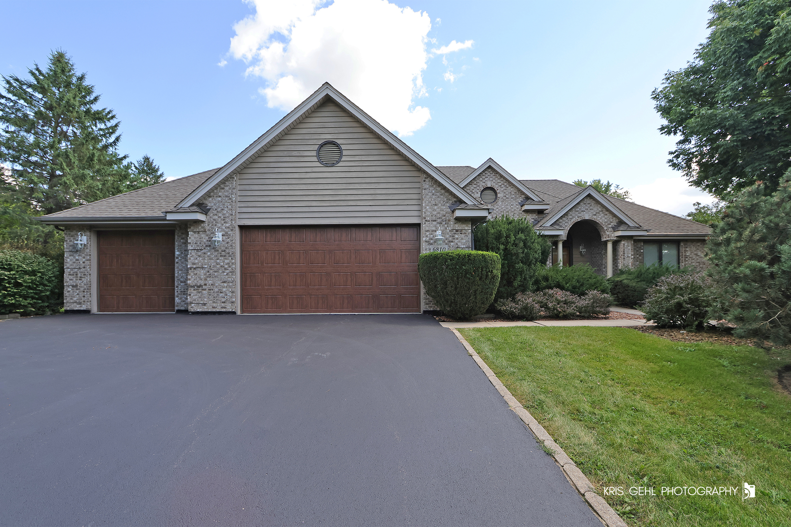 6810 E Applewood Lane
