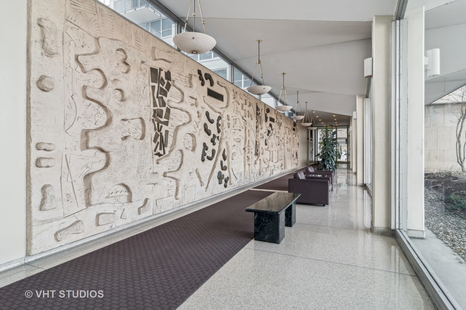 3550 N Lake Shore Drive Unit: 824