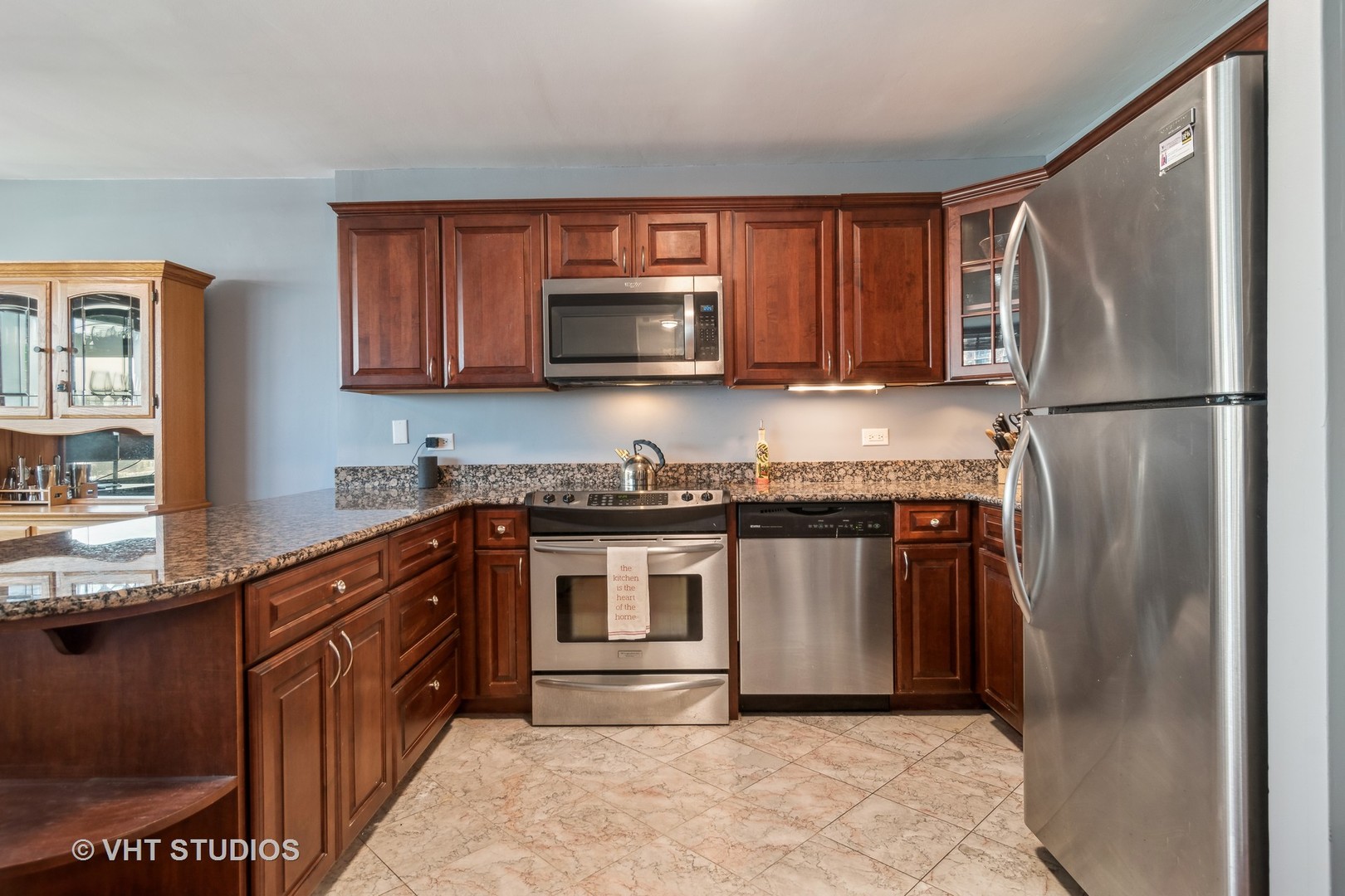 3550 N Lake Shore Drive Unit: 824