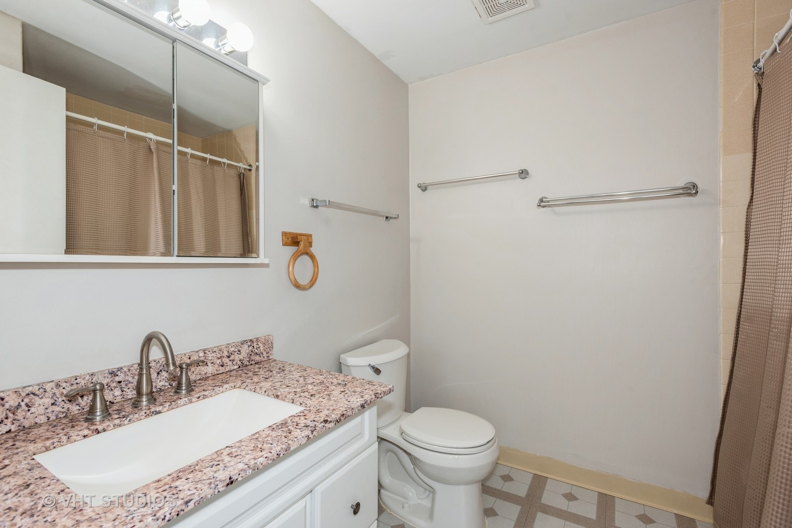 158 Chatham Court Unit: B