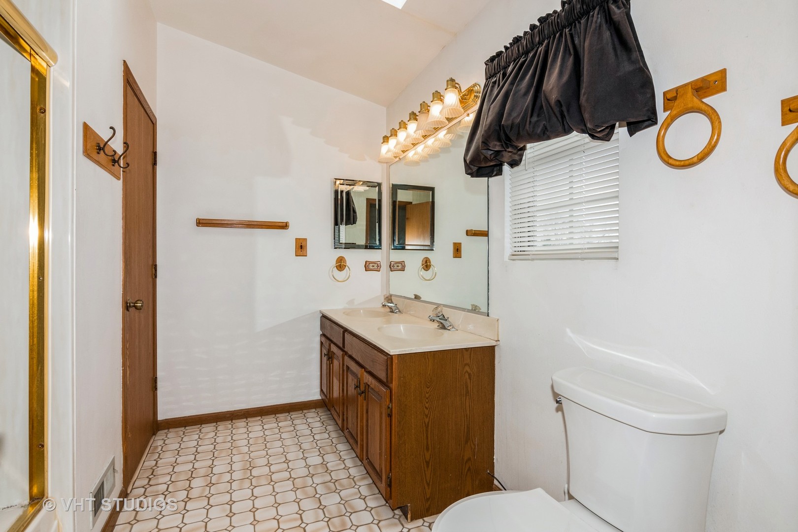 1010 Southbridge Lane