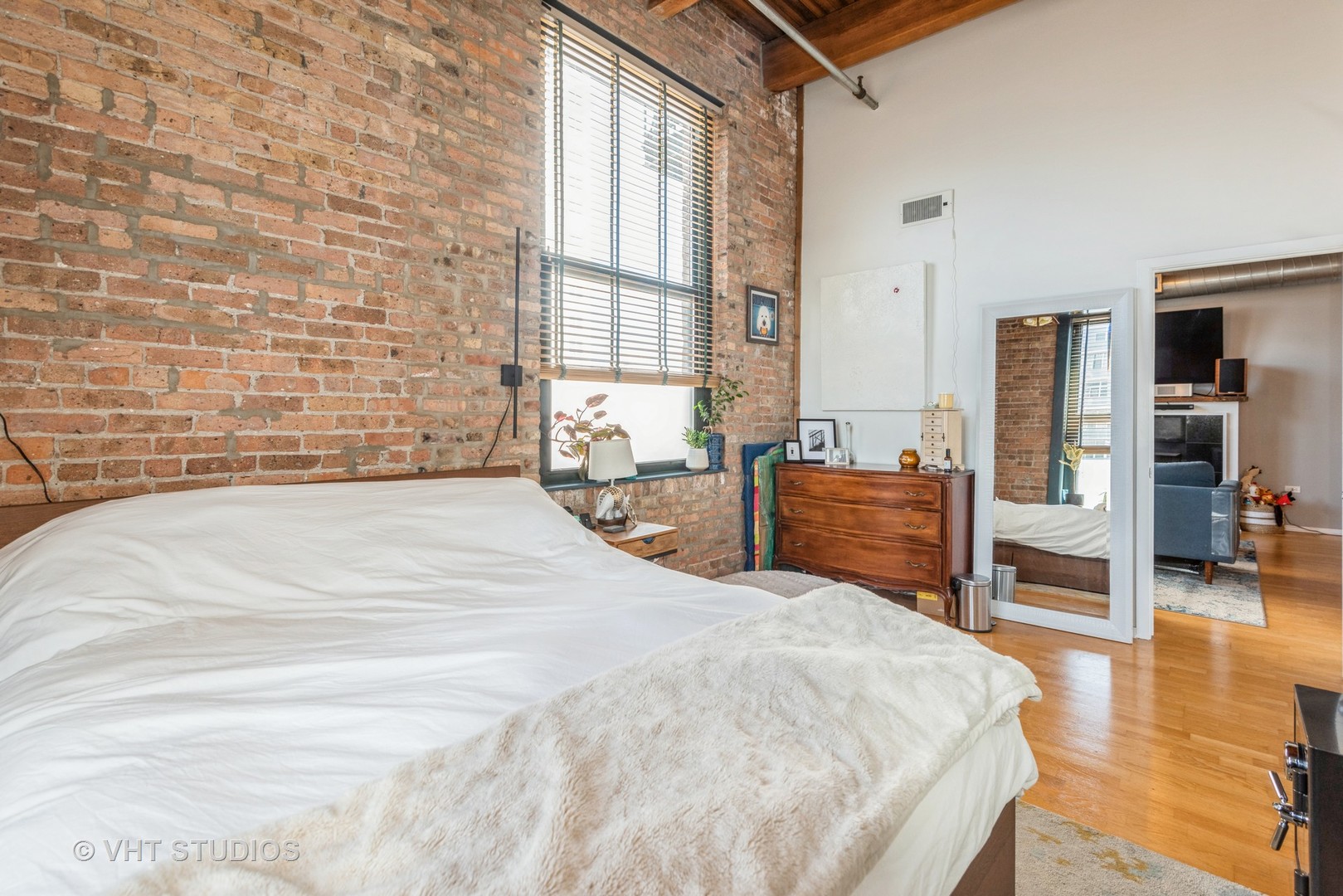 1632 S INDIANA Avenue Unit: 608