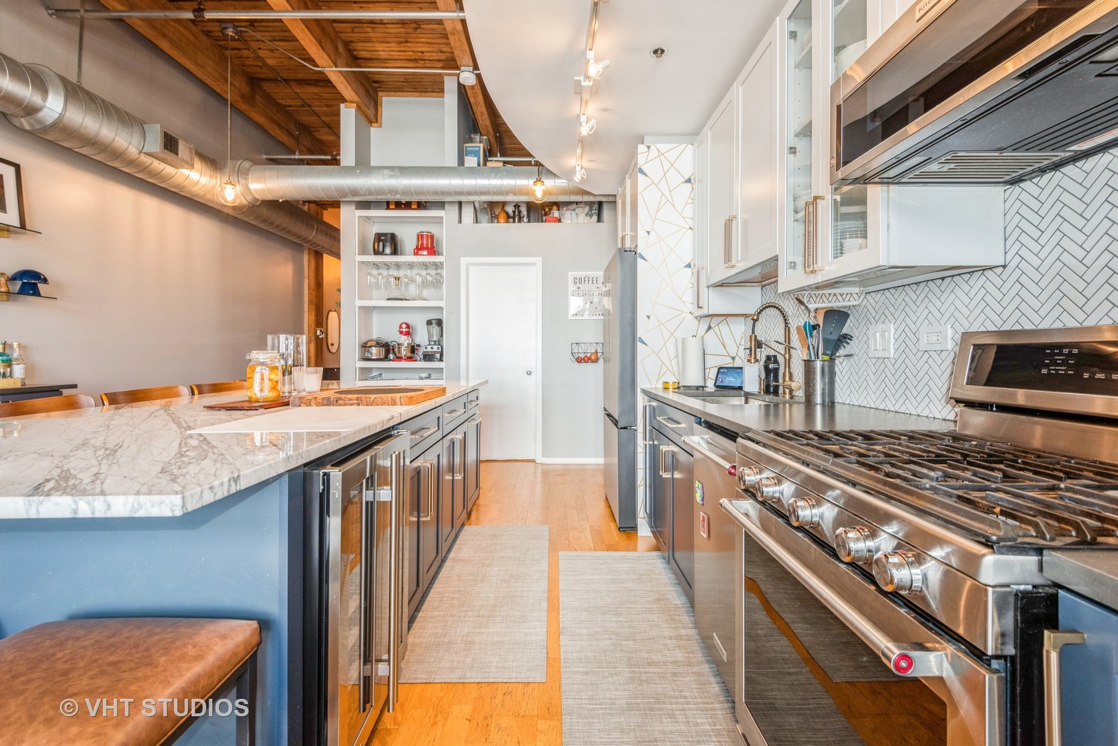 1632 S INDIANA Avenue Unit: 608