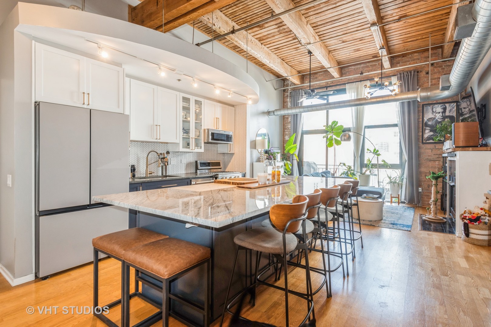 1632 S INDIANA Avenue Unit: 608