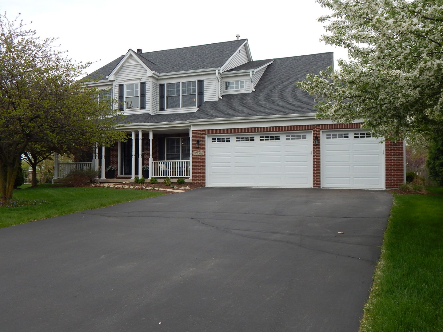 39W935 Berkshire Court