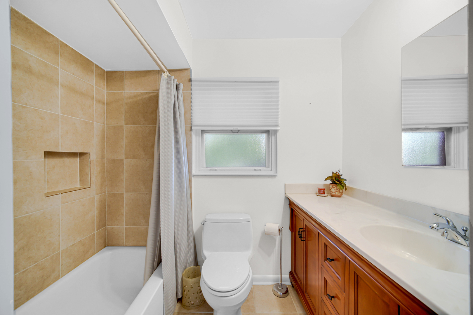221 Yarmouth Road