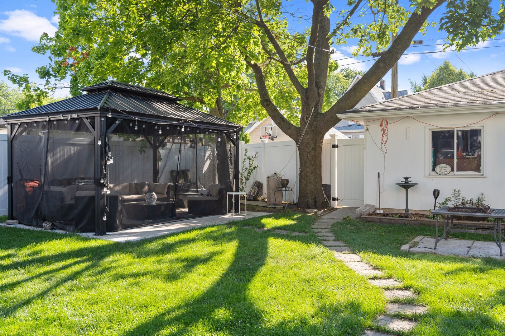 4152 Deyo Avenue