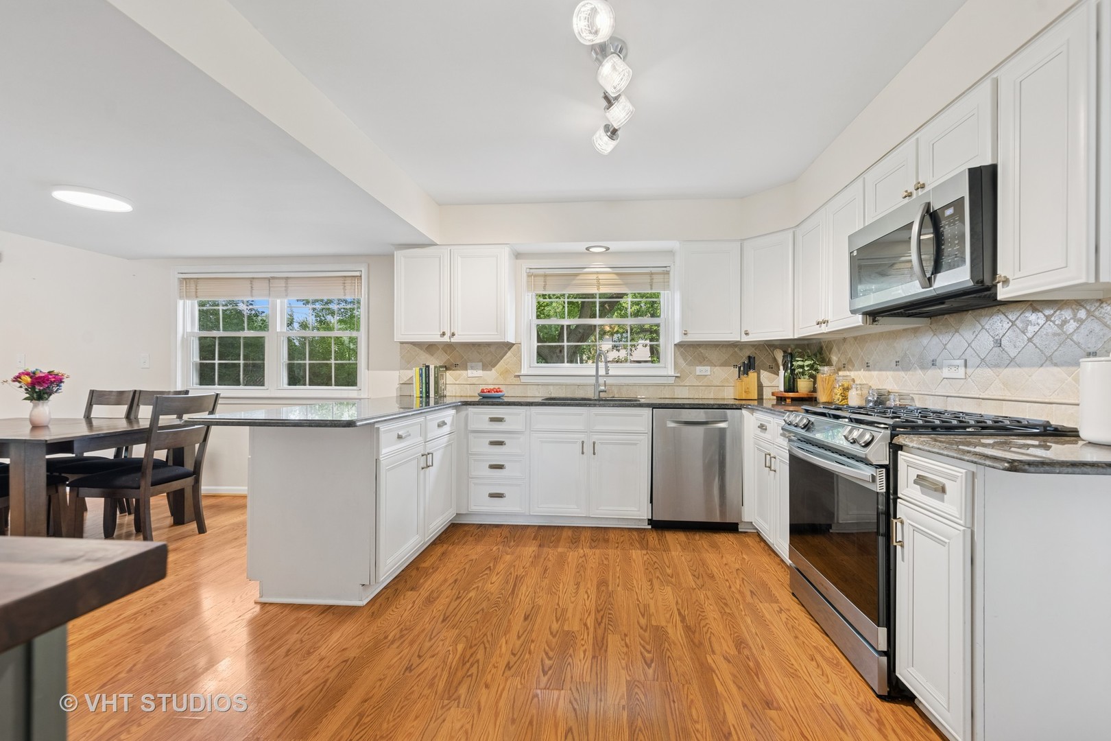1398 Berkenshire Lane