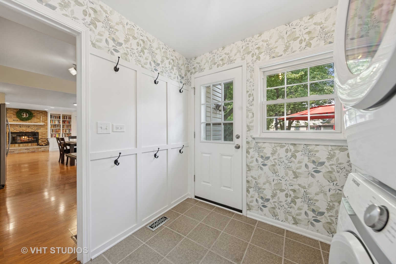 1398 Berkenshire Lane