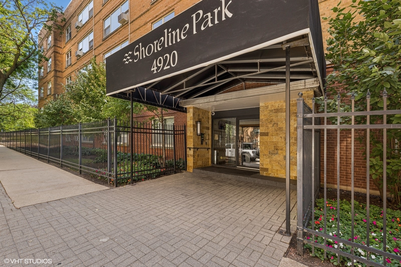 4920 N Marine Drive Unit: 512