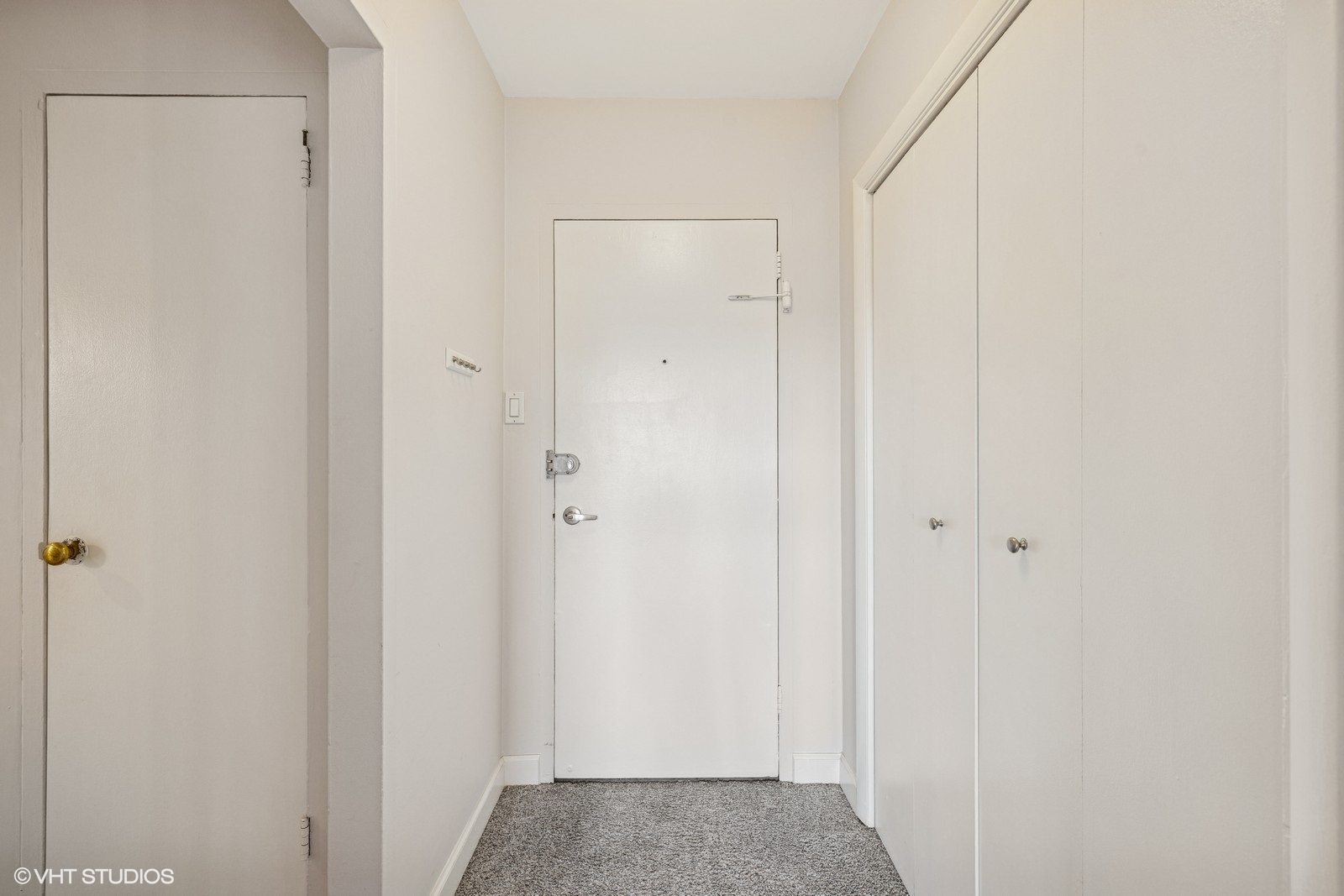 4920 N Marine Drive Unit: 512