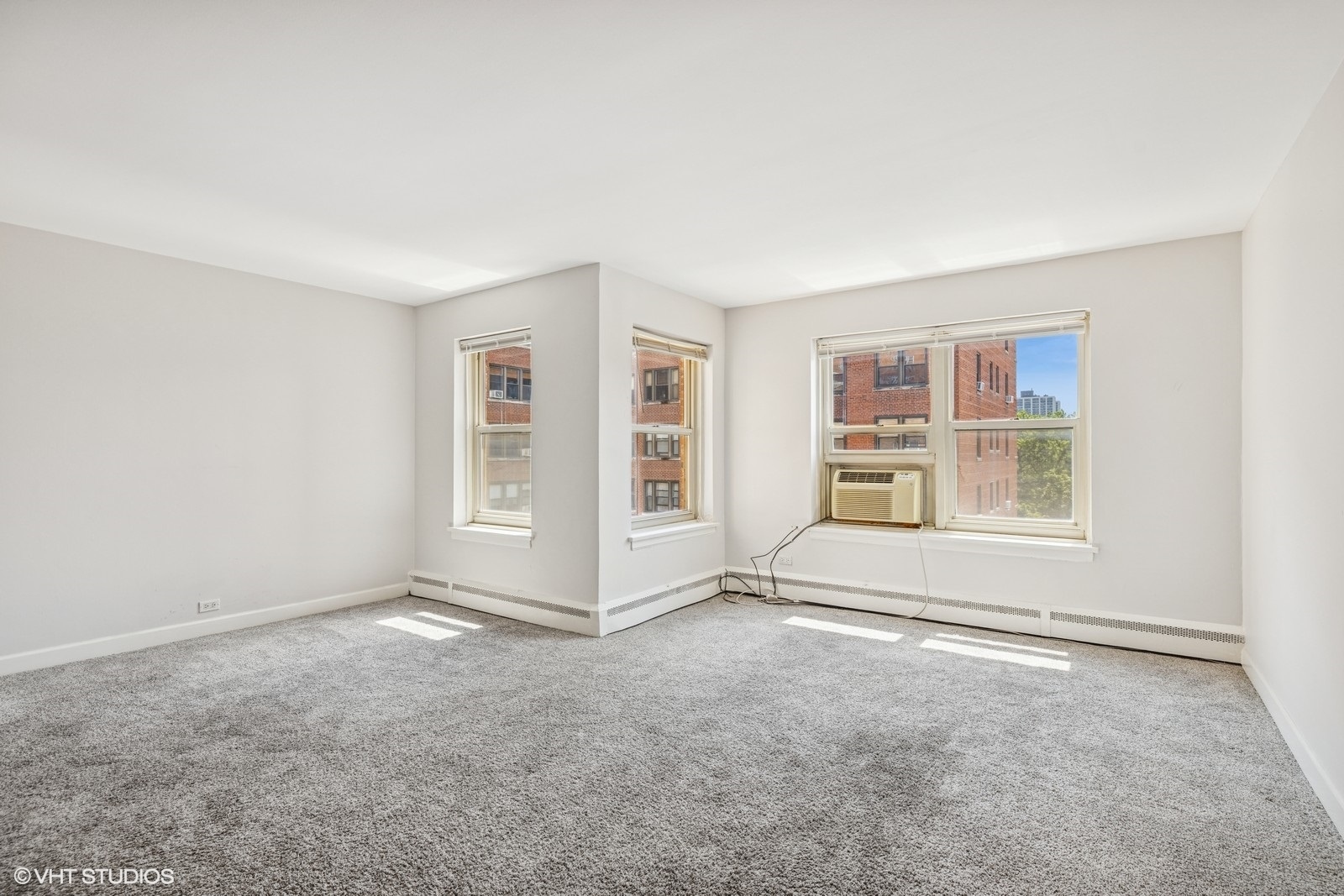 4920 N Marine Drive Unit: 512