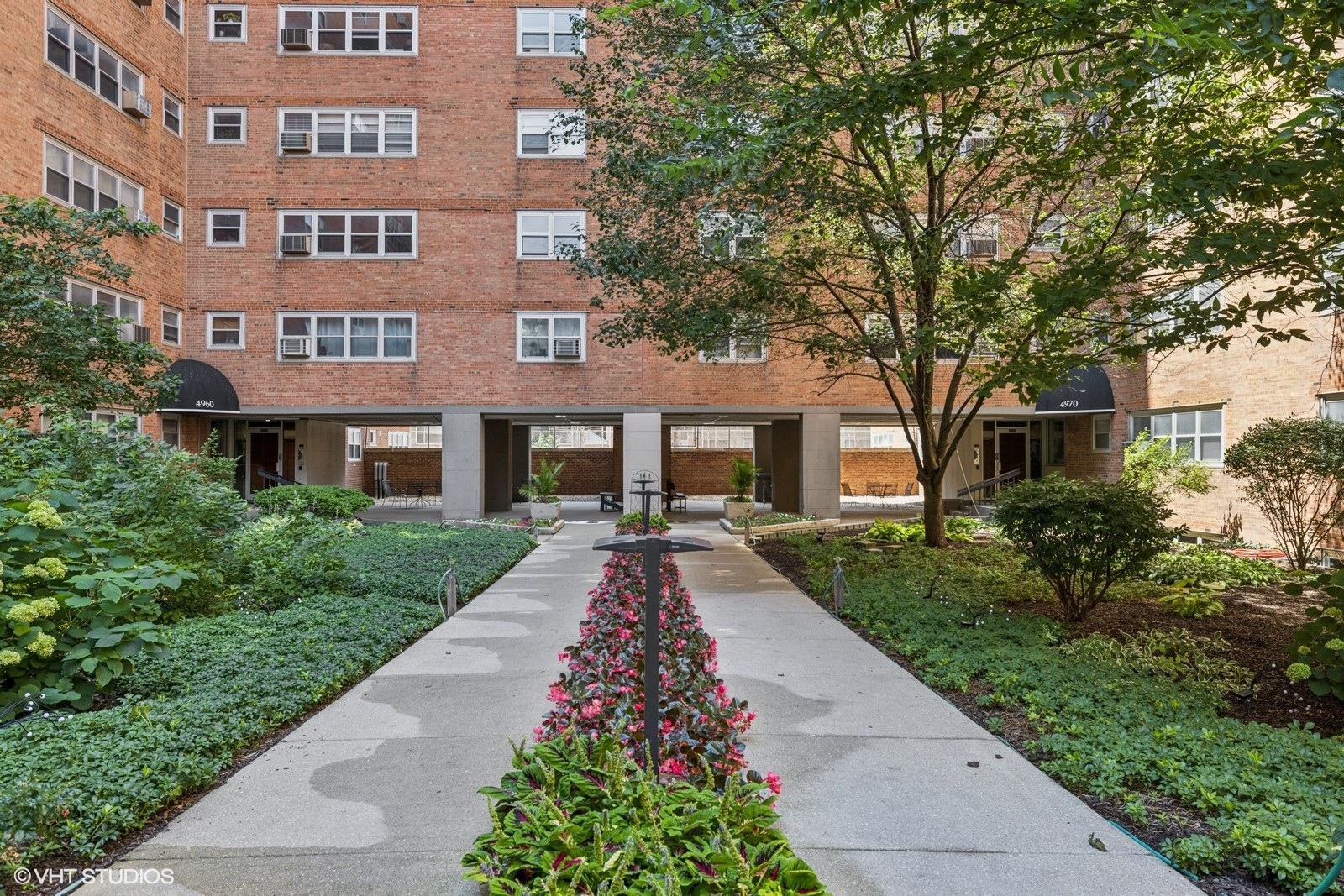 4920 N Marine Drive Unit: 512