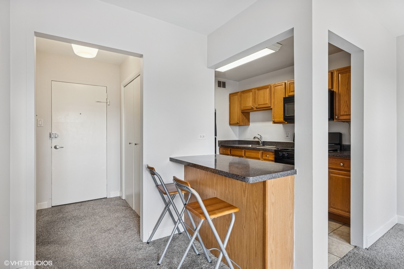 4920 N Marine Drive Unit: 512