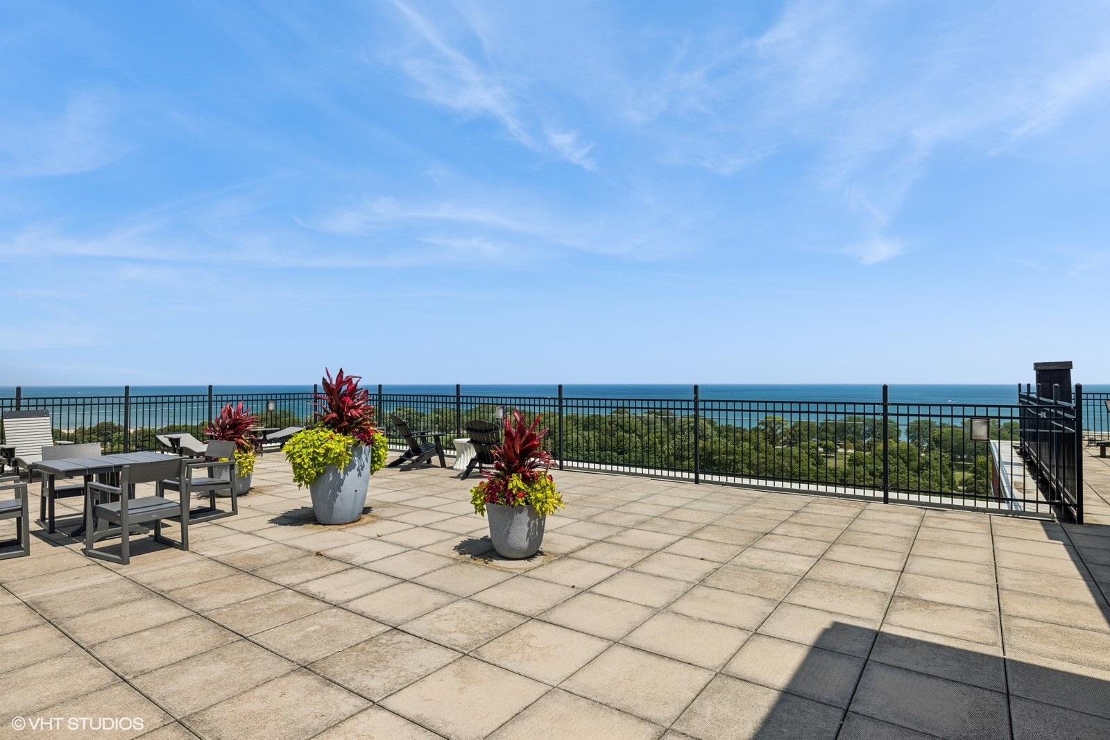 4920 N Marine Drive Unit: 512