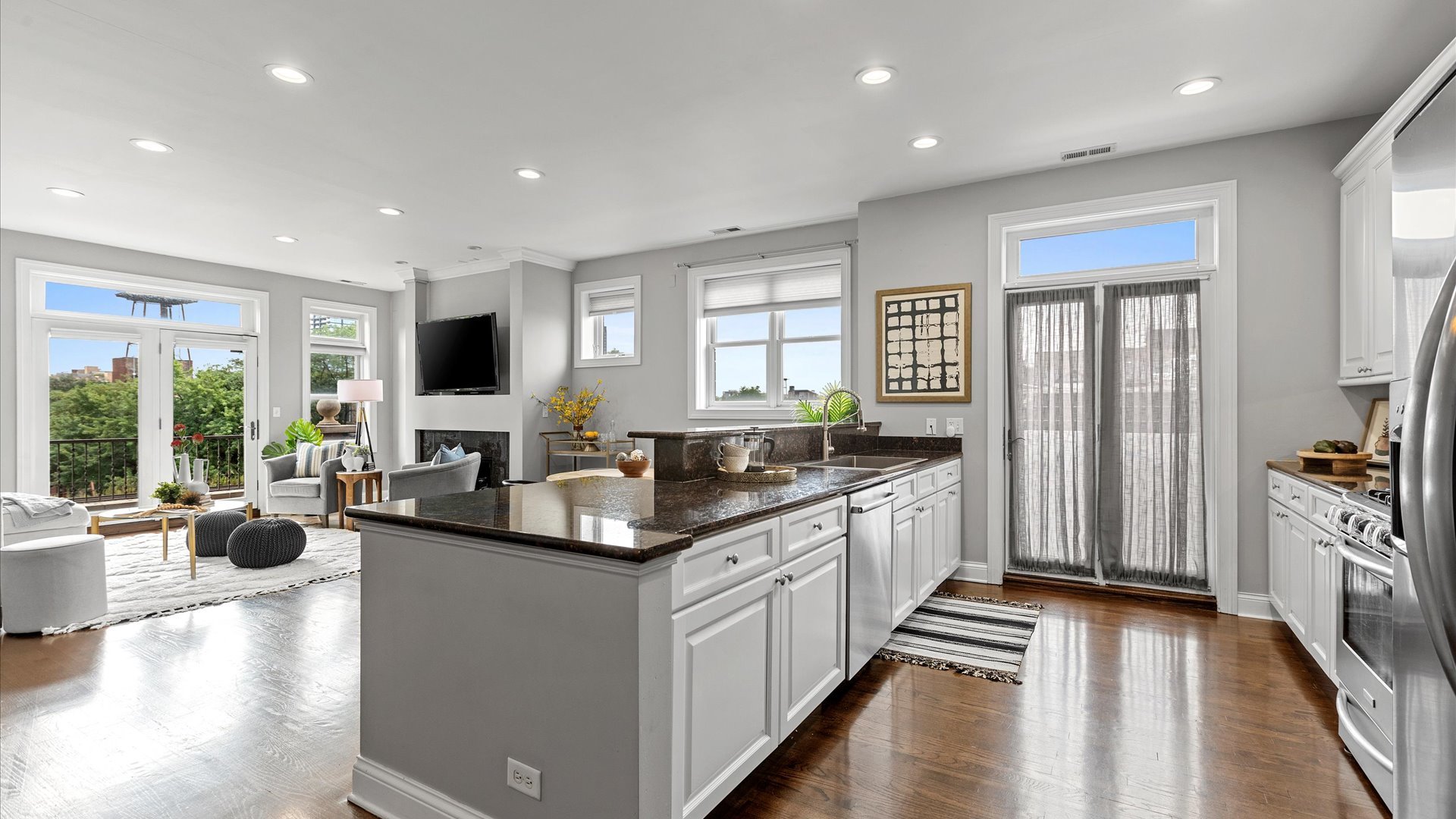 1122 W Hubbard Street Unit: 4W