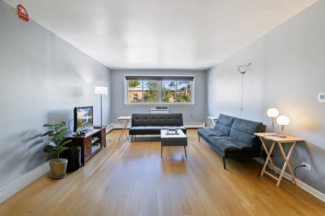 929 Washington Street Unit: 404