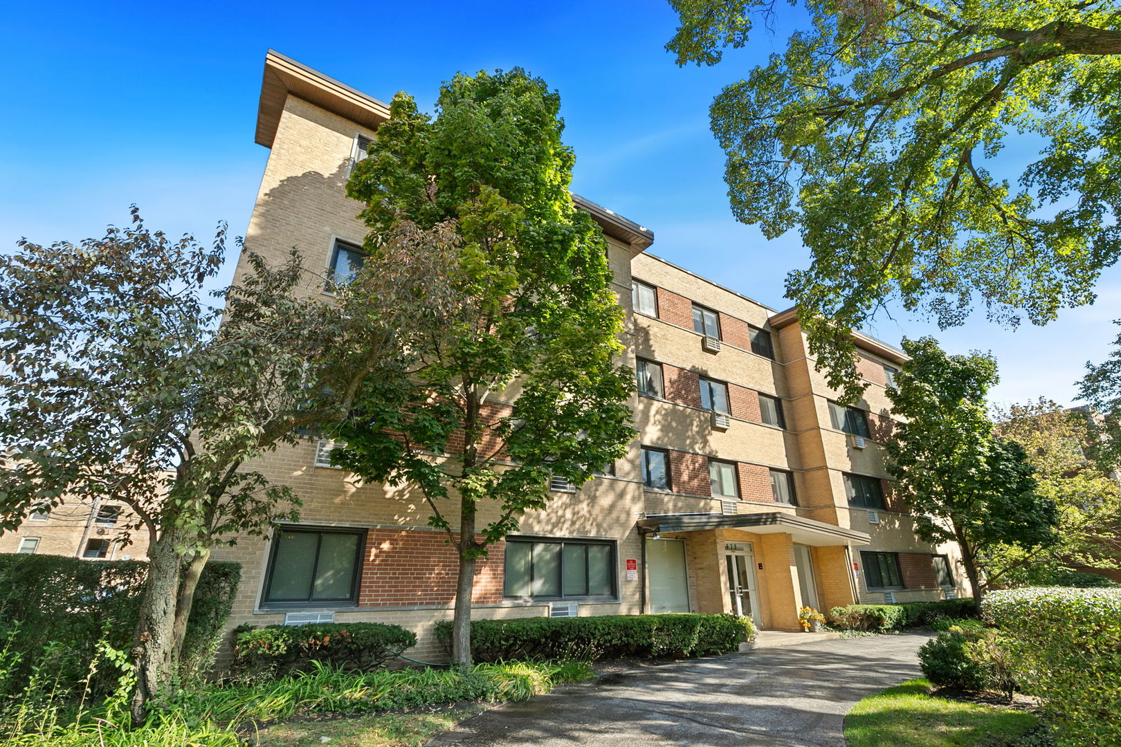 929 Washington Street Unit: 404