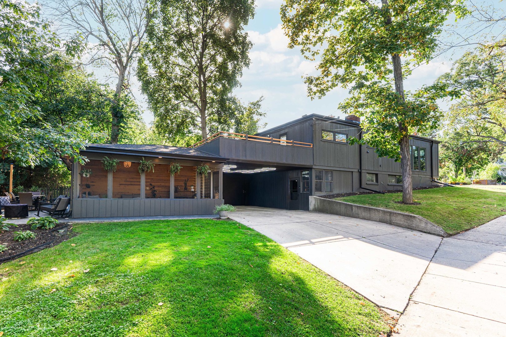 797 Forest Avenue