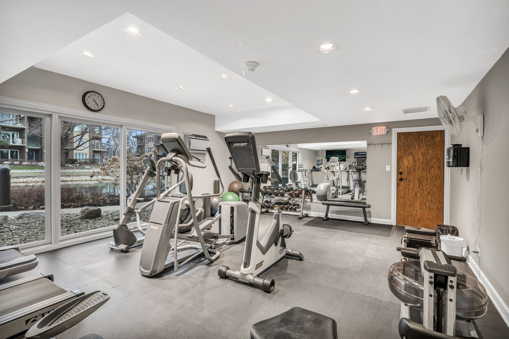 3 Oak Brook Club Drive Unit: E207