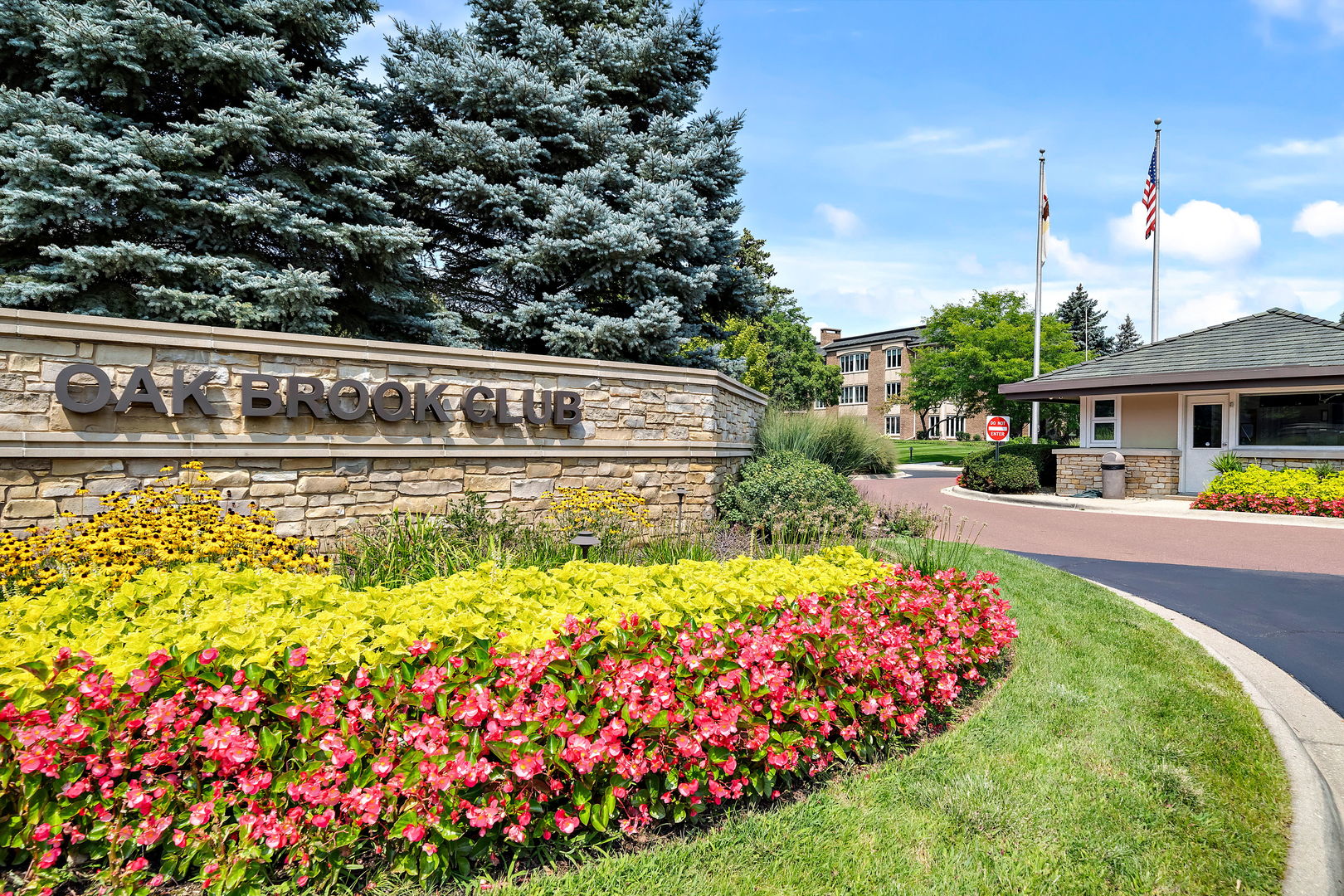3 Oak Brook Club Drive Unit: E207