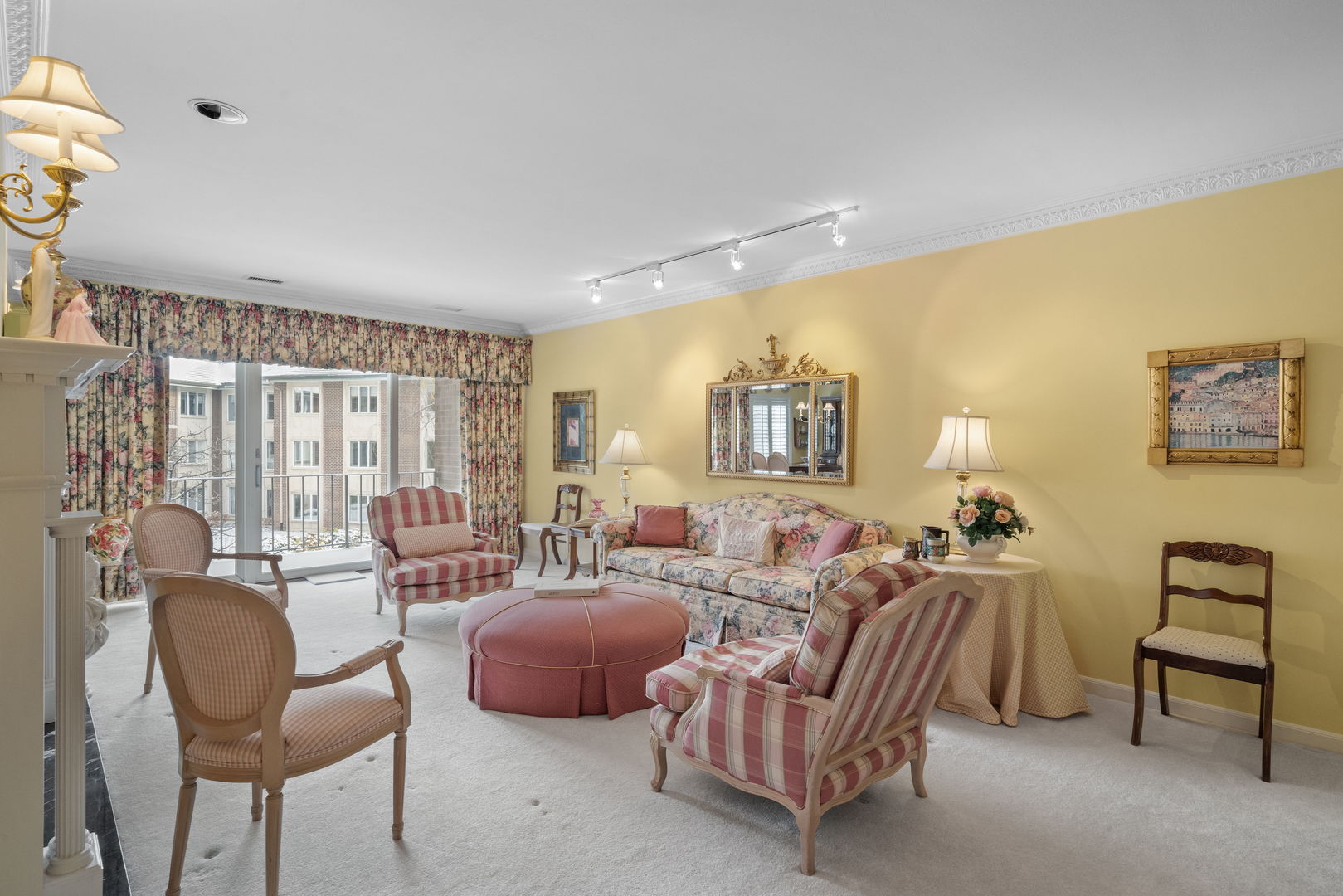 3 Oak Brook Club Drive Unit: E207